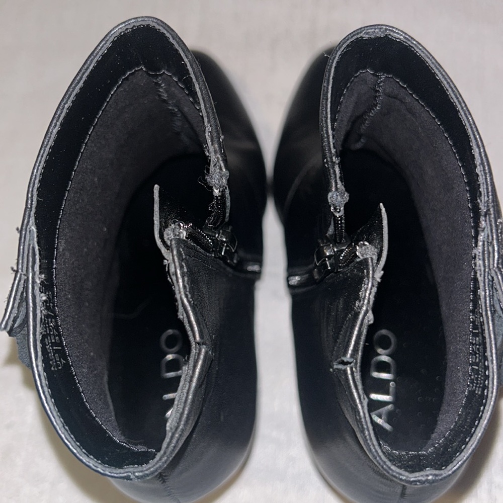 Aldo Women’s ‘Linsey’ Styled Ankle Heeled Booties Black w/ Tassels Size 7 - Picture 10 of 16